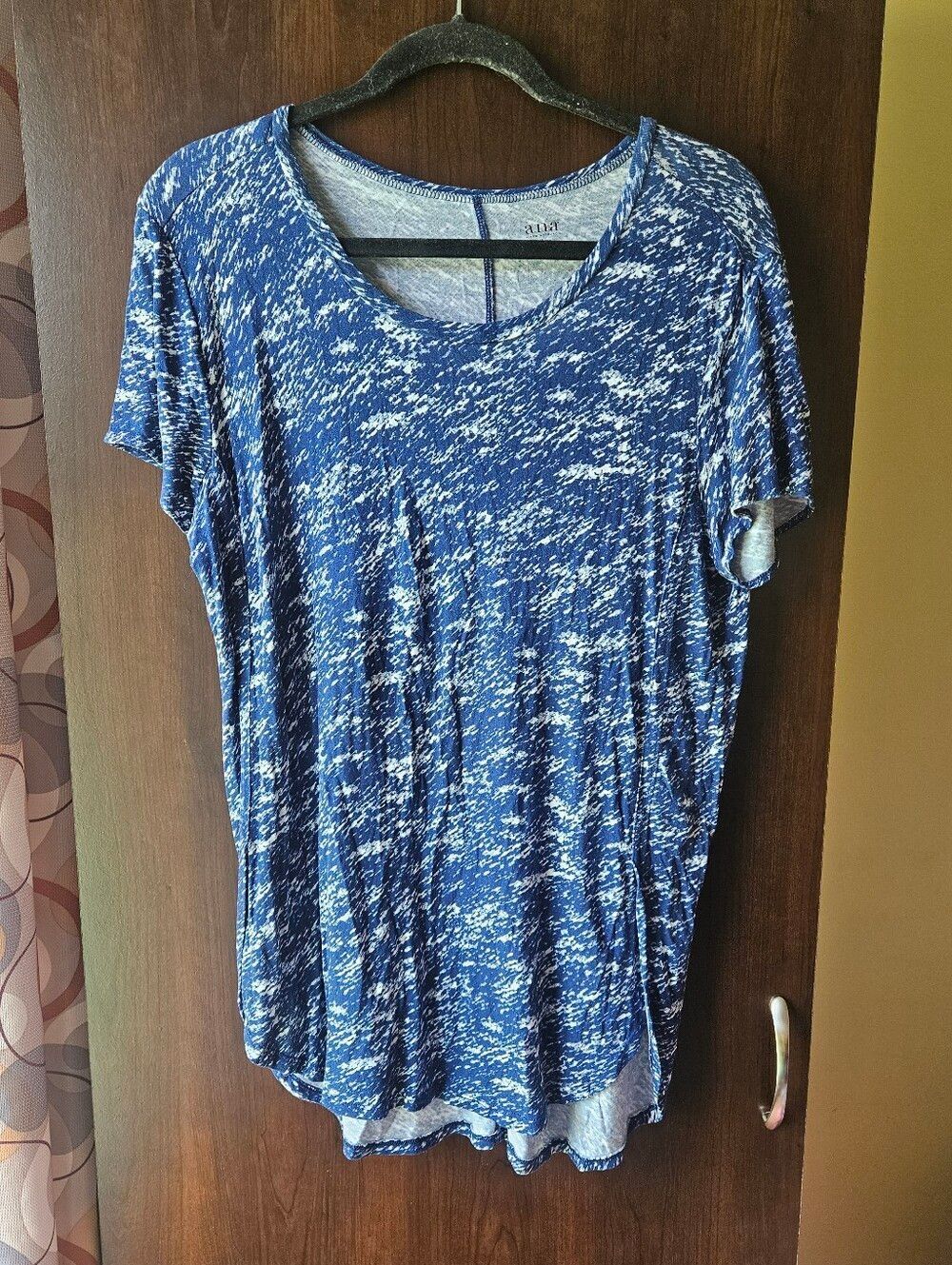 a.n.a Blue and White Patterned Short Sleeve Top Size Large